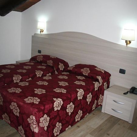 Agriturismo Cascina Del Vai Cairo Montenotte Cameră foto